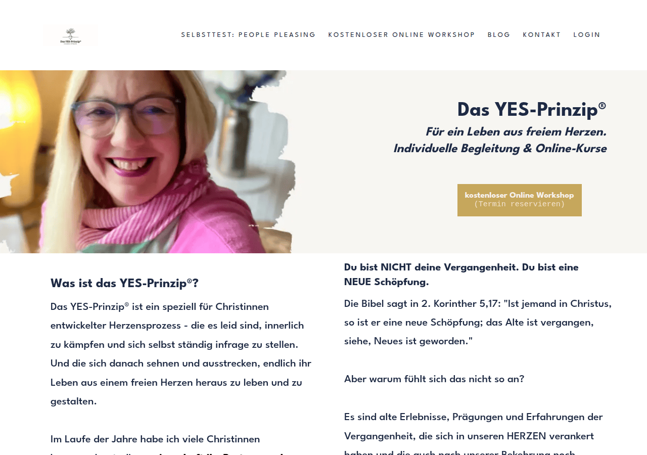 Screenshot of claudiastrauss.com