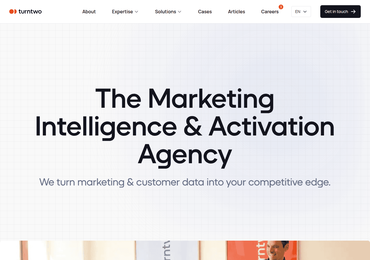 Screenshot of turntwo.com