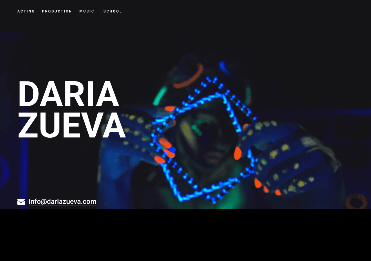 Screenshot of dariazueva.com